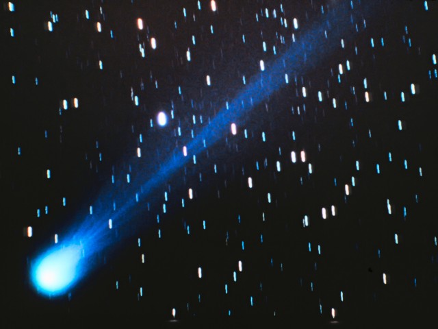 Comet Hyakutake (2)