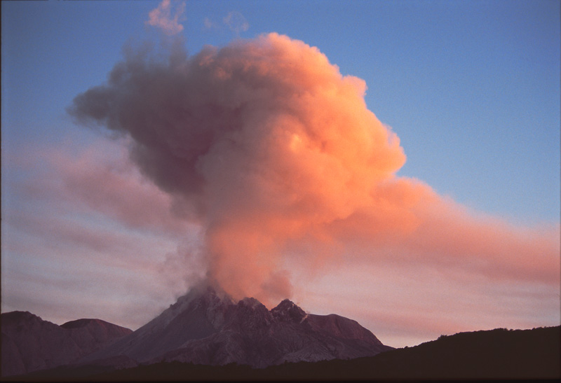 Mont-Eruption1b